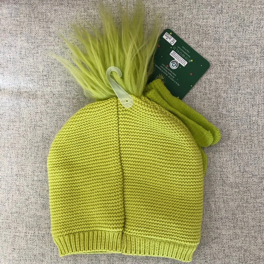 NWT Grinch Toddler Kids Beanie and Mittens Set - Green
